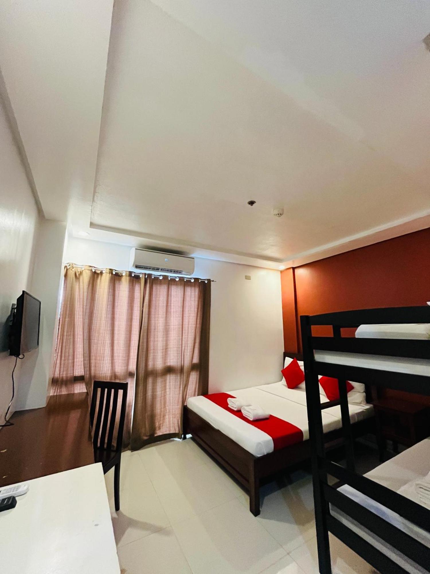 Royale Parc Hotel Puerto Princesa Palawan Exterior photo